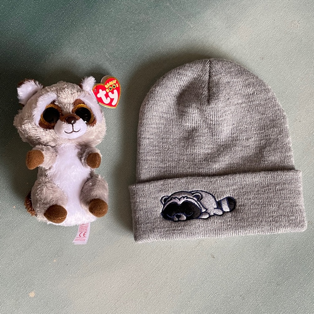 YP Classics Racoon Beanie Knit Cap Hat +
ty Beanie Boo Oakie The Racoon 6”